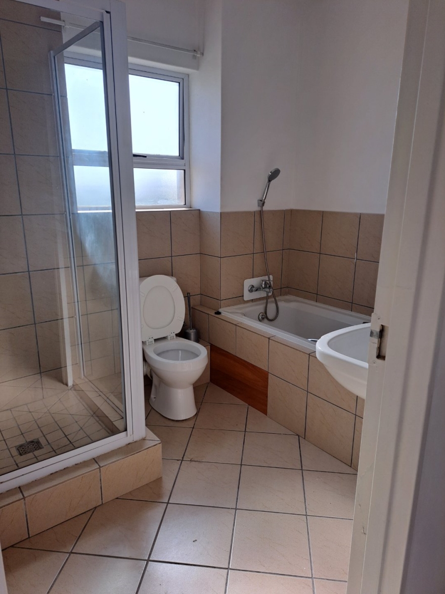2 Bedroom Property for Sale in Kraaifontein East Western Cape